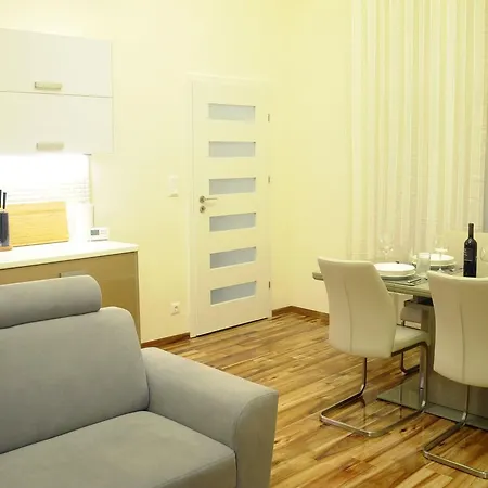 Synagogue Central Apartment Διαμέρισμα
